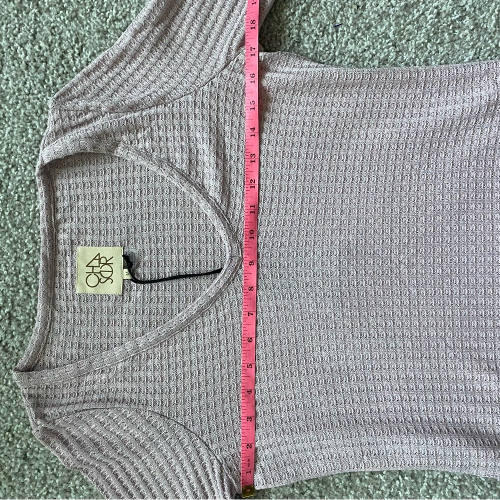 CHASER Lavender V Neck Ruffle Sleeve Knit Top - Picture 9 of 11
